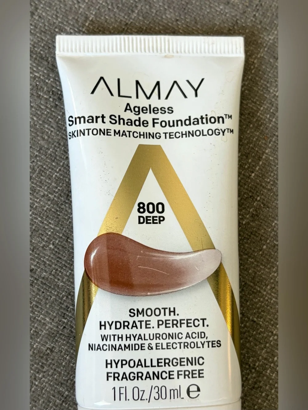Almay Ageless Smart Shade Foundation 800 Deep